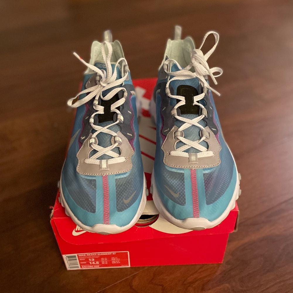 Nike React Element 87